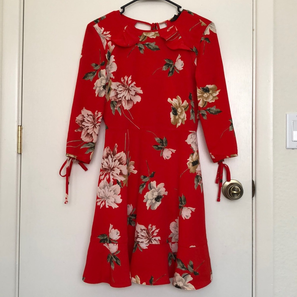 🎉HP🎉{Topshop} Red Paint Floral Tea Dress NWOT